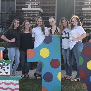 Meet your Posher, Makensi